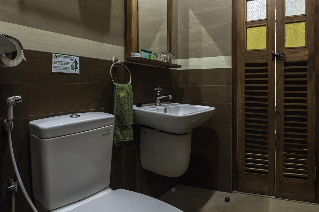 Dhanesvara Holistic Unique Homestay Wonotjolo Kamer foto
