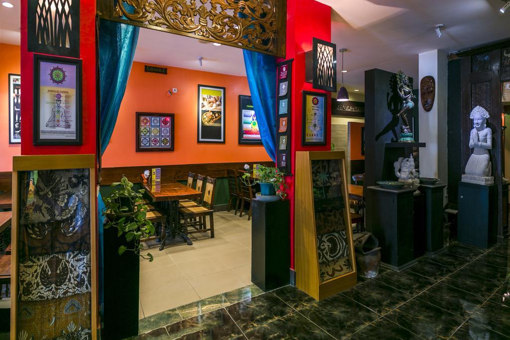 Dhanesvara Holistic Unique Homestay Wonotjolo Buitenkant foto