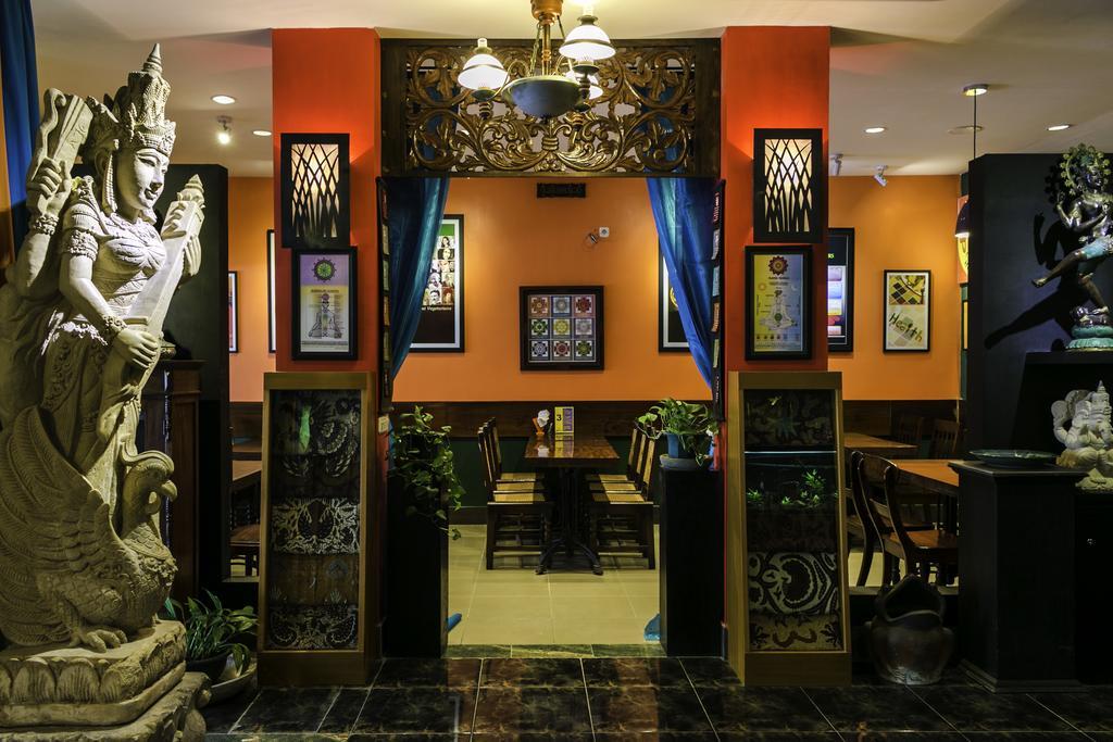 Dhanesvara Holistic Unique Homestay Wonotjolo Buitenkant foto