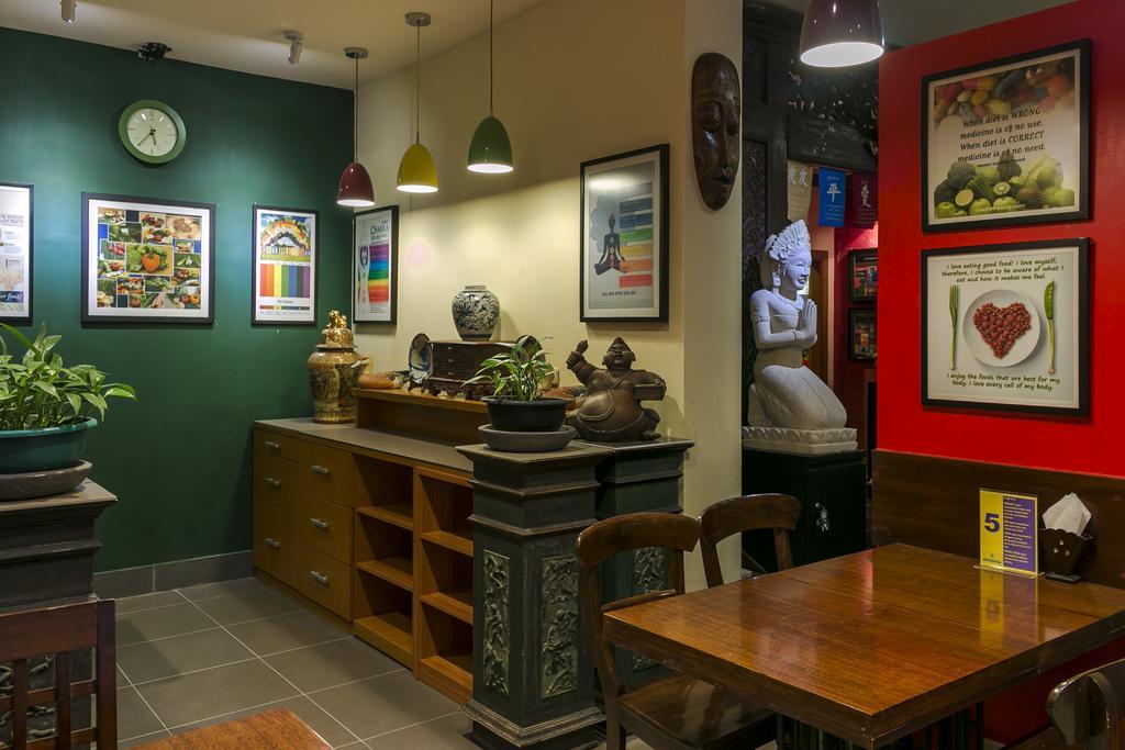 Dhanesvara Holistic Unique Homestay Wonotjolo Buitenkant foto