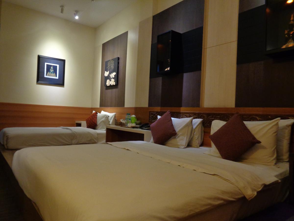 Dhanesvara Holistic Unique Homestay Wonotjolo Buitenkant foto