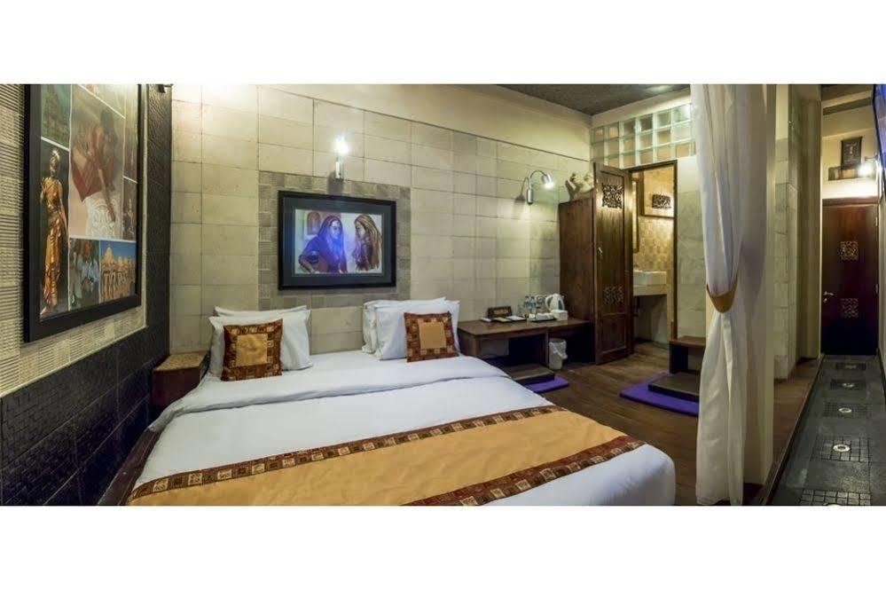 Dhanesvara Holistic Unique Homestay Wonotjolo Buitenkant foto