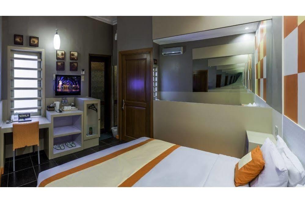 Dhanesvara Holistic Unique Homestay Wonotjolo Buitenkant foto