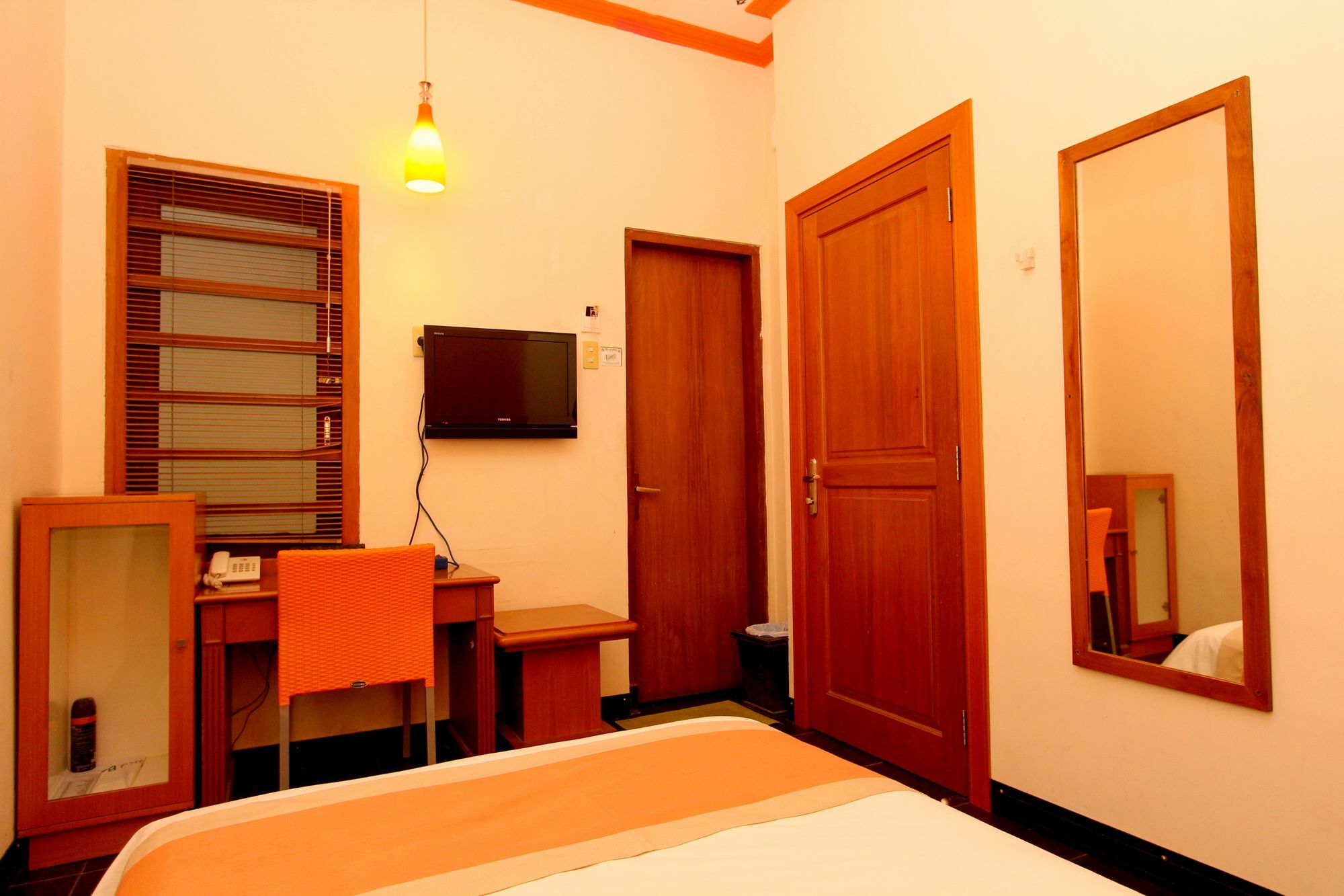 Dhanesvara Holistic Unique Homestay Wonotjolo Buitenkant foto
