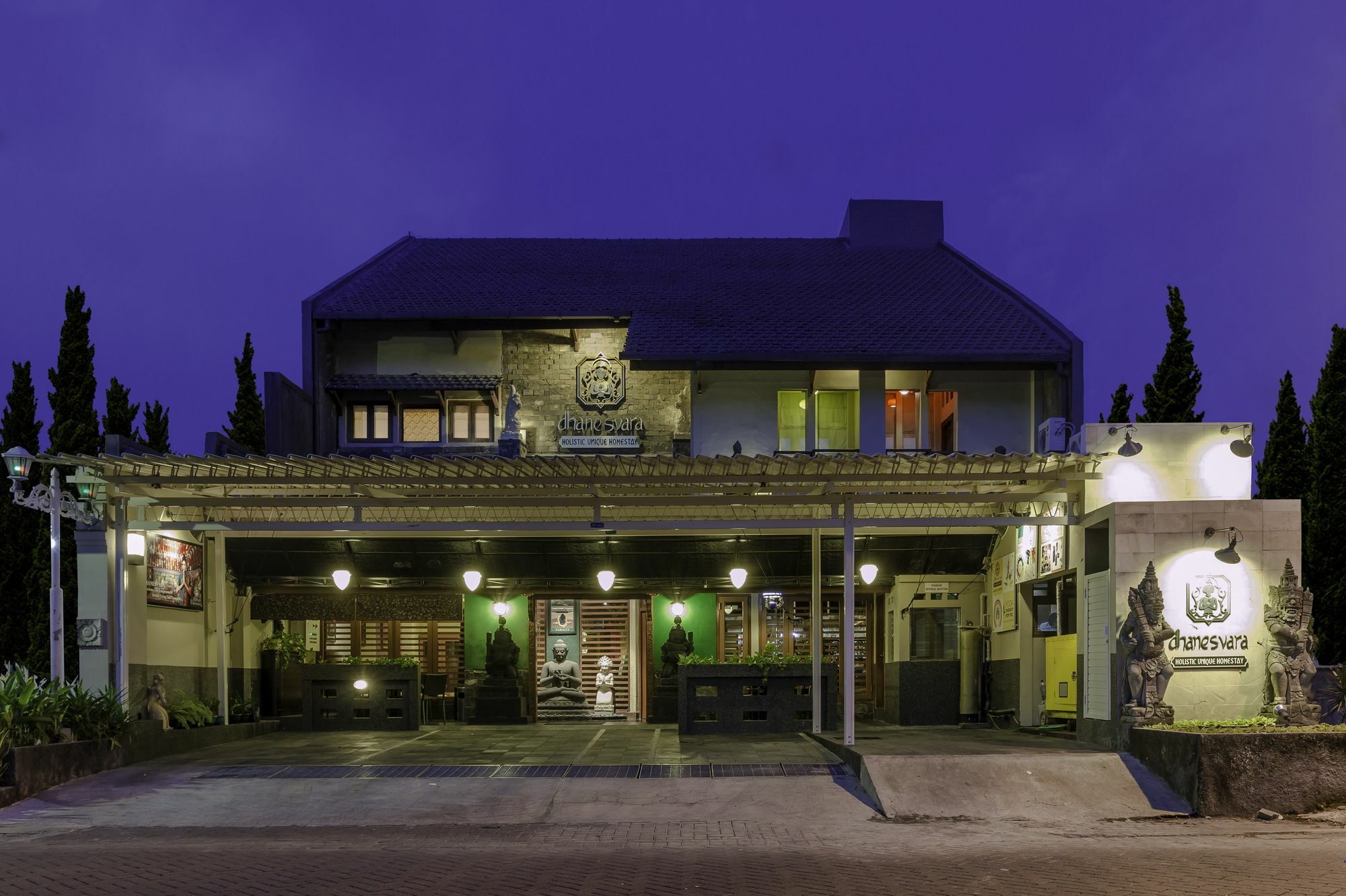 Dhanesvara Holistic Unique Homestay Wonotjolo Buitenkant foto