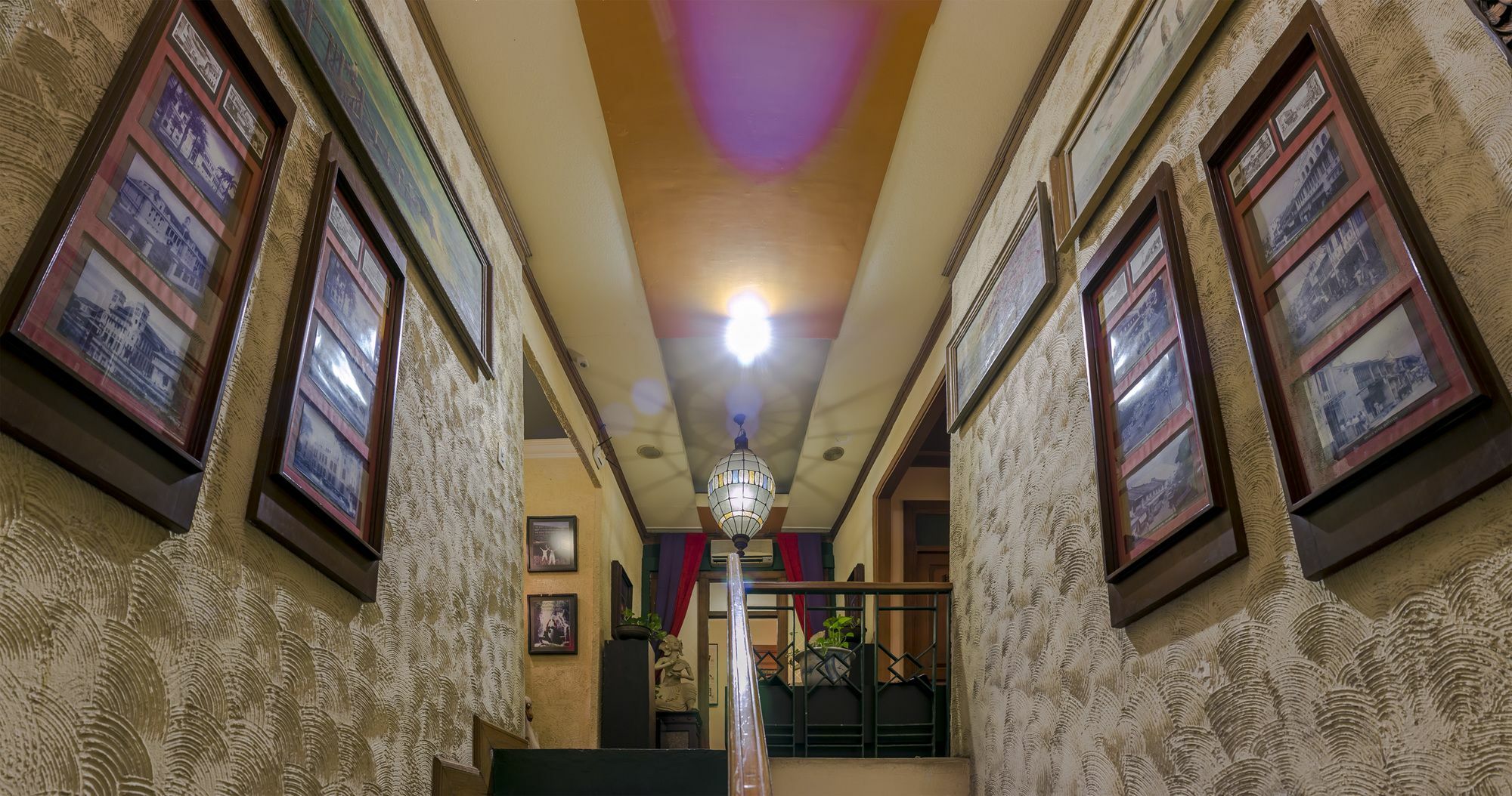 Dhanesvara Holistic Unique Homestay Wonotjolo Buitenkant foto